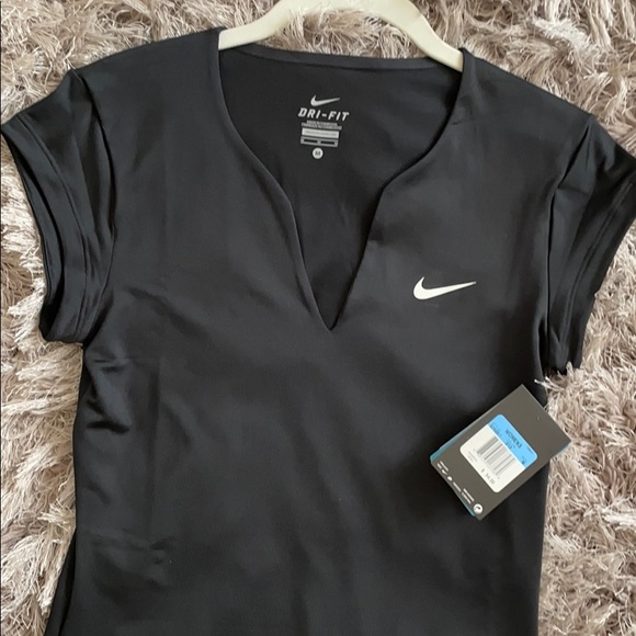Nike Tops - Nike tennis top